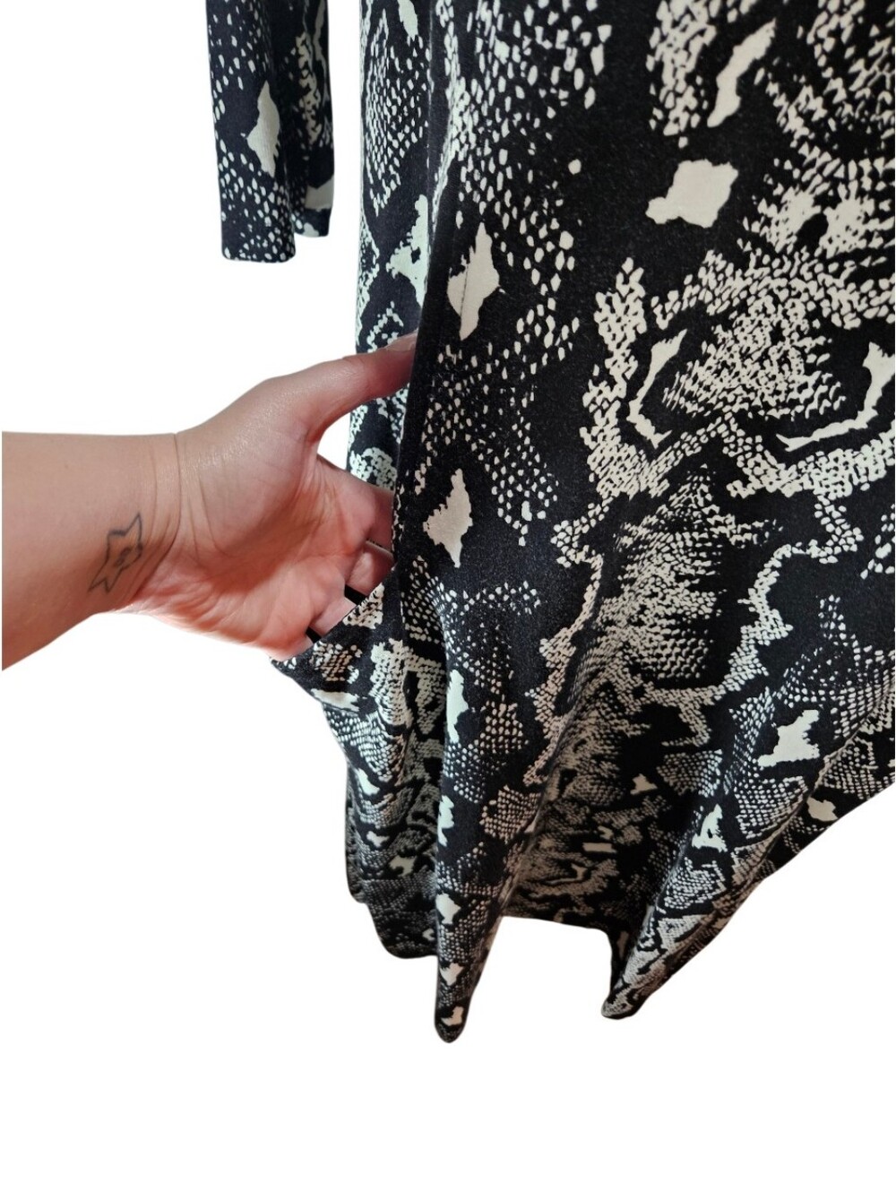 0147 J. McLaughlin Snake Print Midi Dress Large Stretch Career Office Animal - Picture 2 of 12